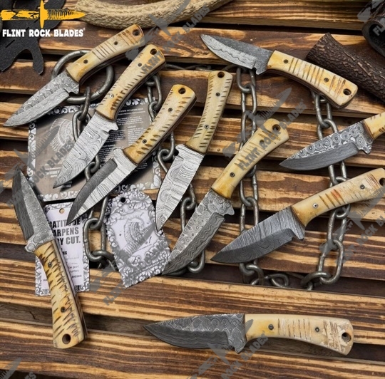 Damascus steel Skinners Knives 